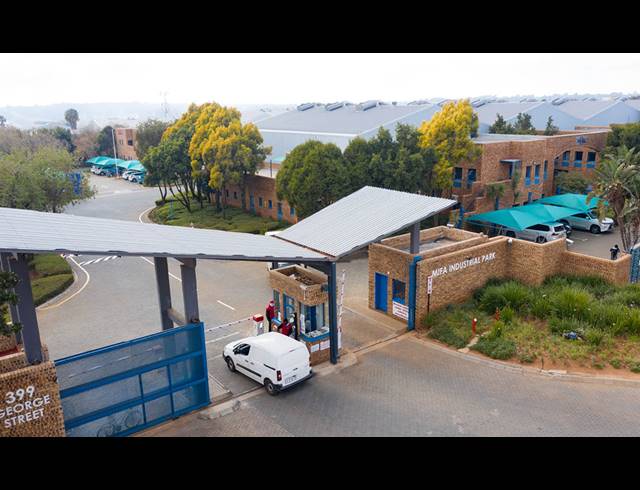 720M² OFFICE TO LET IN RANDJESPARK